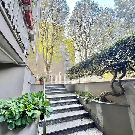 Apartment Abruzzi S&s, Graziosa, Accanto Metropolitana Cologno Sud M2, Con Parcheggio Gratuito In Strada *