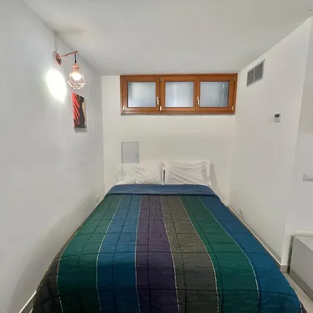 Abruzzi S&s, Graziosa, Accanto Metropolitana Cologno Sud M2, Con Parcheggio Gratuito In Strada Apartment Cologno Monzese