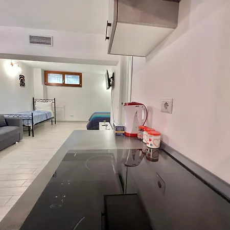 Apartment Abruzzi S&s, Graziosa, Accanto Metropolitana Cologno Sud M2, Con Parcheggio Gratuito In Strada *